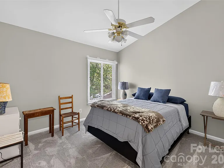 185 Riverview Ter — Photo 13