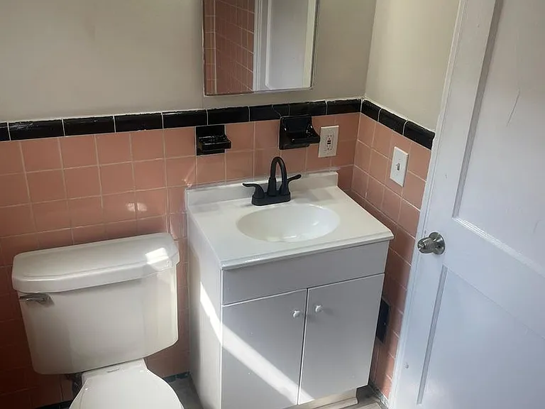 Detroit Luxury Living Apartments — Photo 28