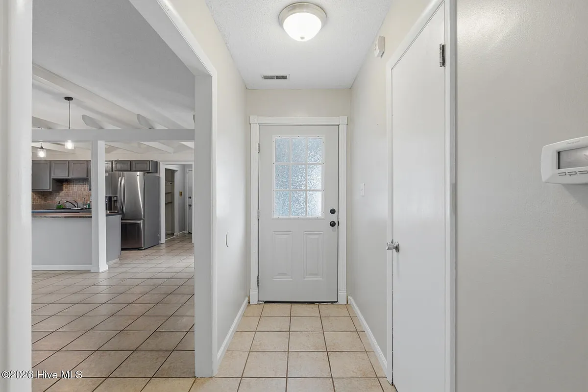 Building Photo - 636 Shadowridge Rd