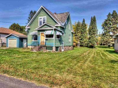 242 W Birch St, Ironwood, MI, 49938