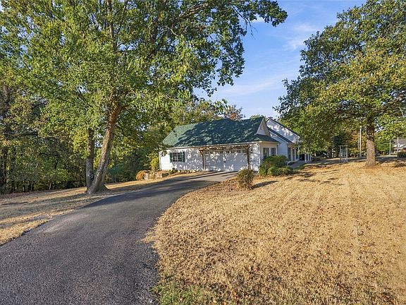 3rd image of 7575 River Ridge Rd