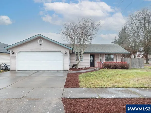 900 W Vine St, Lebanon, OR 97355