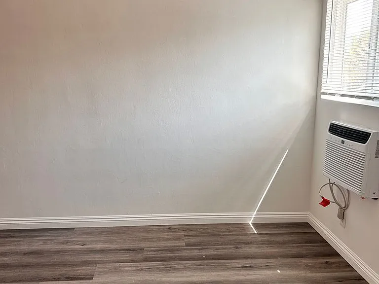 320 Western Ave — Photo 26