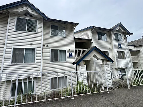 5000 Lake Washington Blvd NE Photo 1