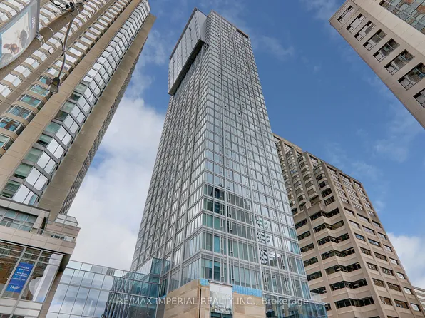 188 Cumberland St #2210, Toronto, ON M5R 0B6