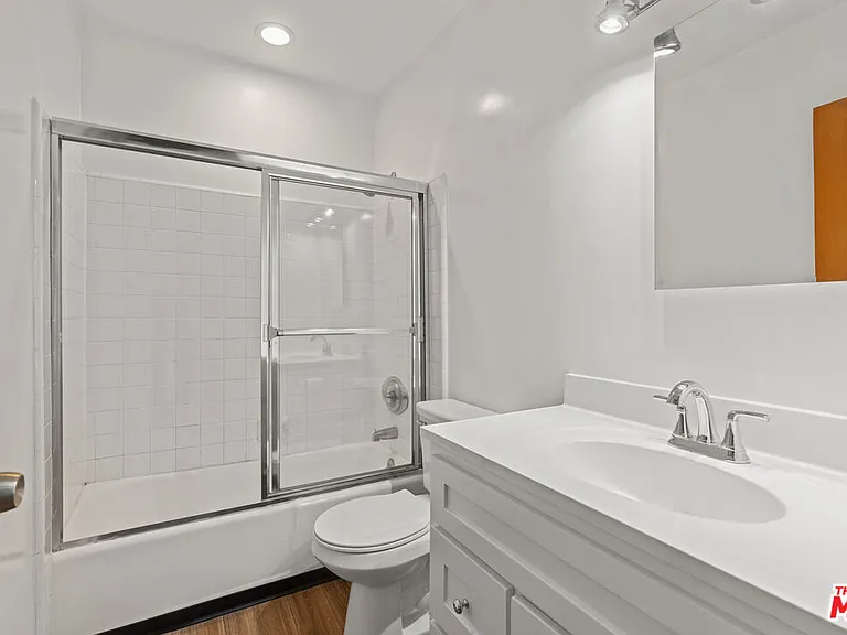511 Rialto Ave #1 — Photo 15