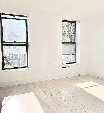 3rd image of 672 St Nicholas Ave APT 21