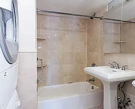 3rd image of 279 E 10th St APT 10