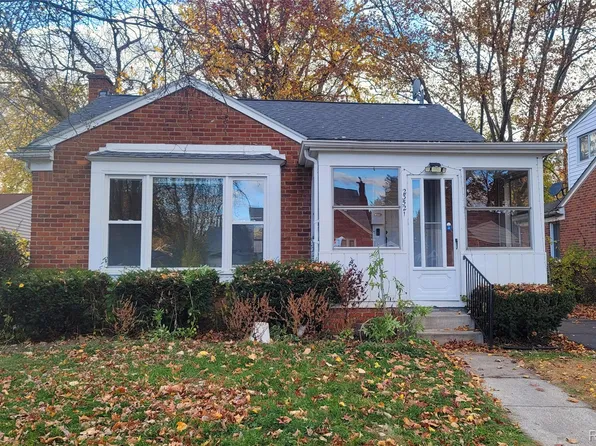 23521 Jerome St, Oak Park, MI 48237