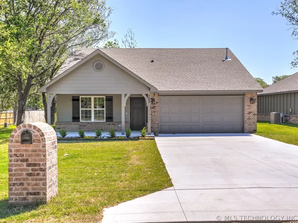 103 E Payne St, Claremore, OK 74017