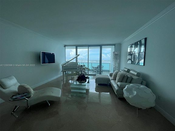 3rd image of 1331 Brickell Bay Dr APT 3207
