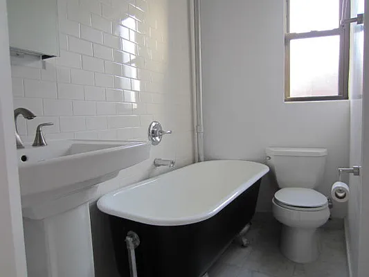 Rented by City Connections Realty | media 23