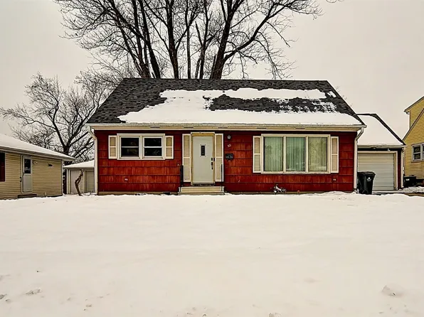 501 36th St SE, Cedar Rapids, IA 52403