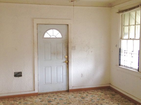 4th image of 2200 Mazant St
