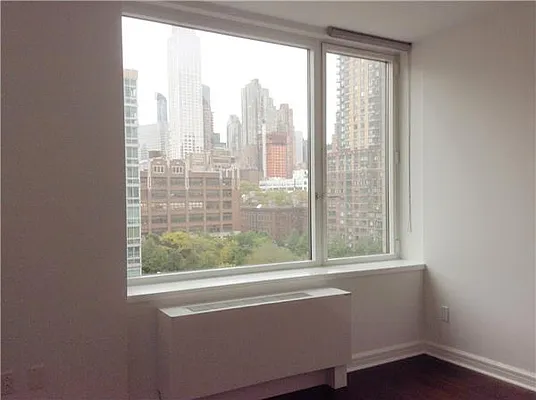 Rented by R New York | media 49