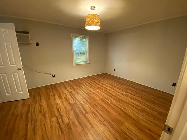 4295 Brownsboro Rd #8 — Photo 7