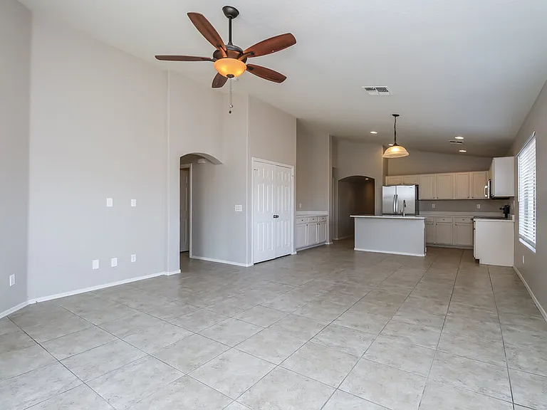 383 W Welsh Black Cir — Photo 7