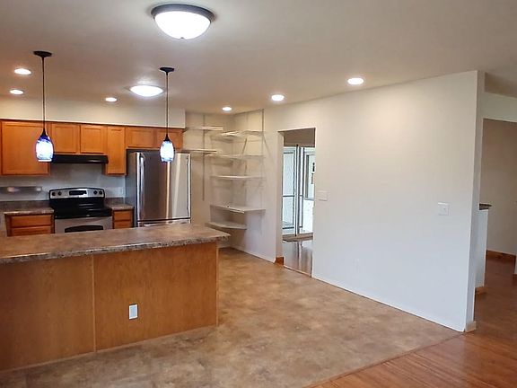 5th image of 2680 Caribbean Dr