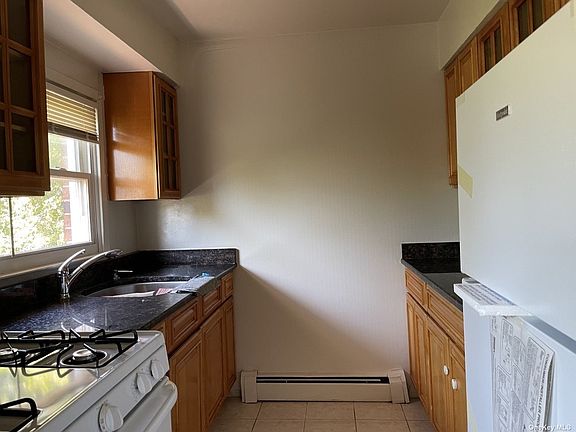 2nd image of 400 N Corona Ave APT B11