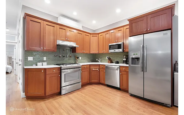 Sold by Douglas Elliman | media 19