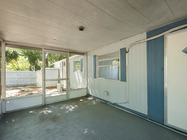 4239 Memphis Ave — Photo 11