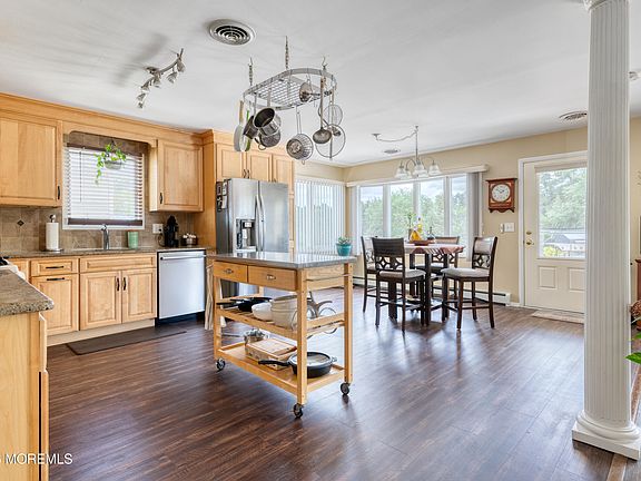 3rd image of 251 Westbrook Drive