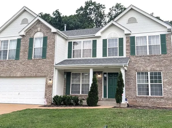 4943 Country Club Dr, High Ridge, MO 63049