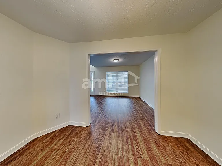 9302 Hardwicke Ln — Photo 6