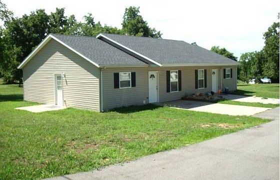 1st image of 147 E Gaddis St