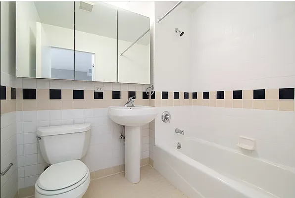 Rented by REAL New York | media 8