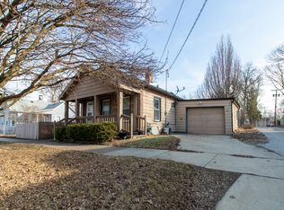 607 N Allin St, Bloomington, IL 61701