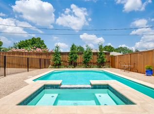 1005 De Pauw Dr, Arlington, TX 76012