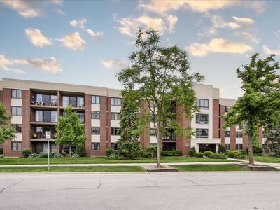 212 W Saint Charles Rd APT 108, Lombard, IL, 60148