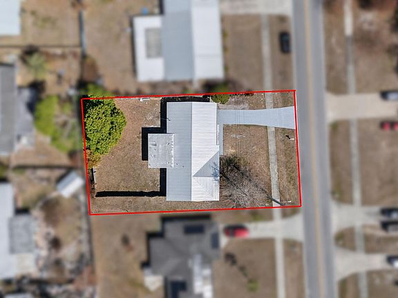 2nd image of 306 Riomar Drive