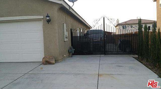 2nd image of 10512 Leisure Cir
