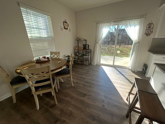 3rd image of 3714 Waterford Oak Trl