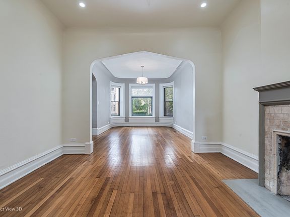 5th image of 4556 S Ellis Ave