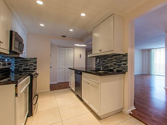 2nd image of 1833 S Ocean Dr APT 906
