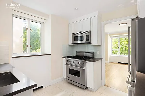 Rented by Sotheby's International Realty | media 12