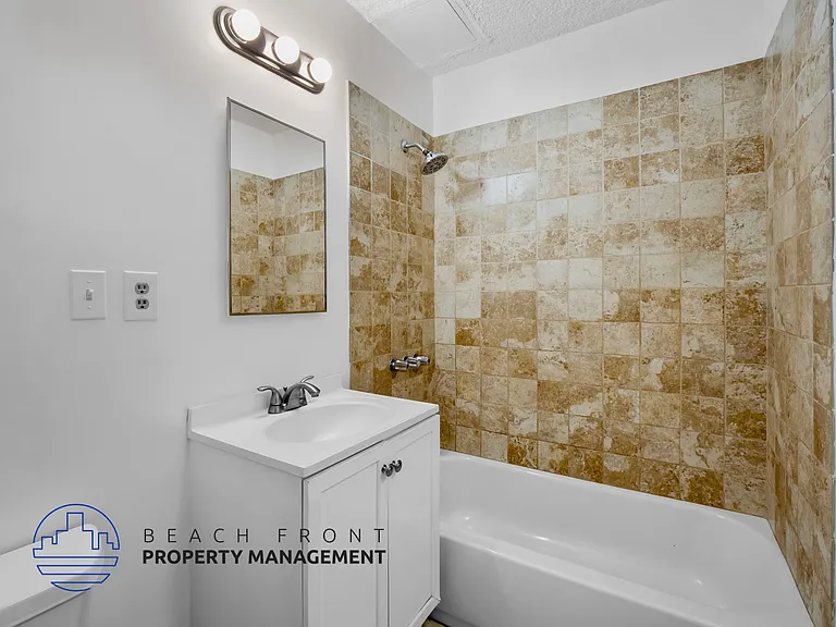 8910 Sepulveda Eastway — Photo 6