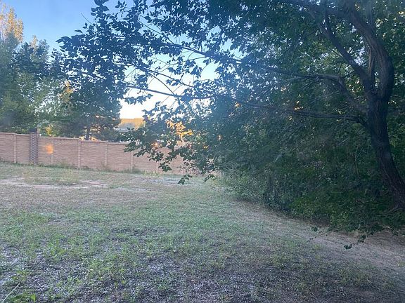 4th image of 7225 Alpenwood Way