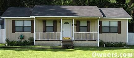 Cute house in quiet neighborhood