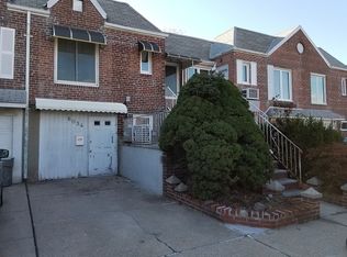 6034 68th St, Flushing, NY 11378