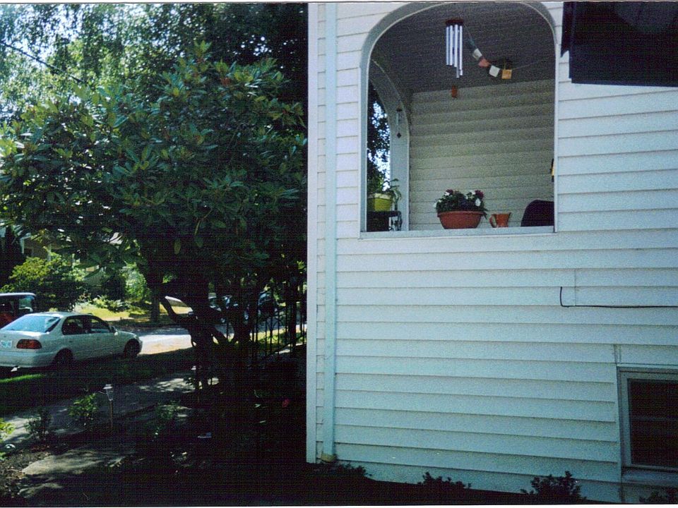 Front yard & porch