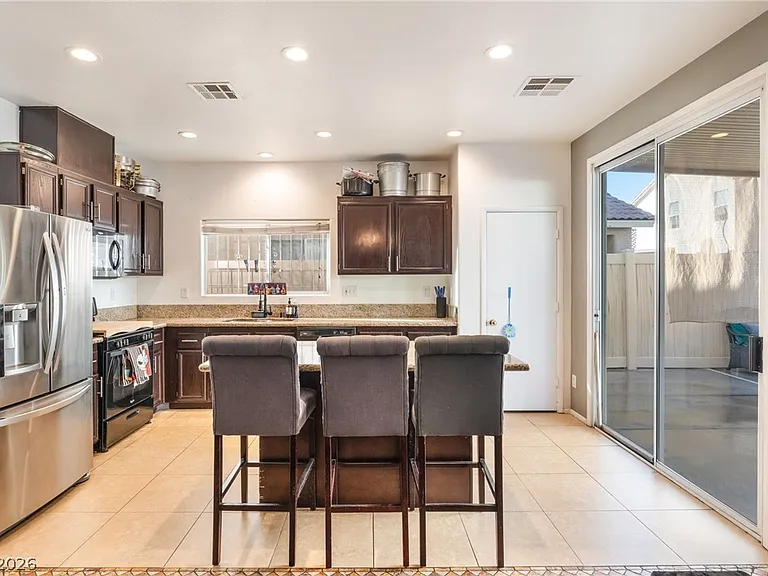 4217 Walnut Glen Dr — Photo 37