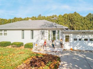 804 Armstrong Ave, Howards Grove, WI 53083