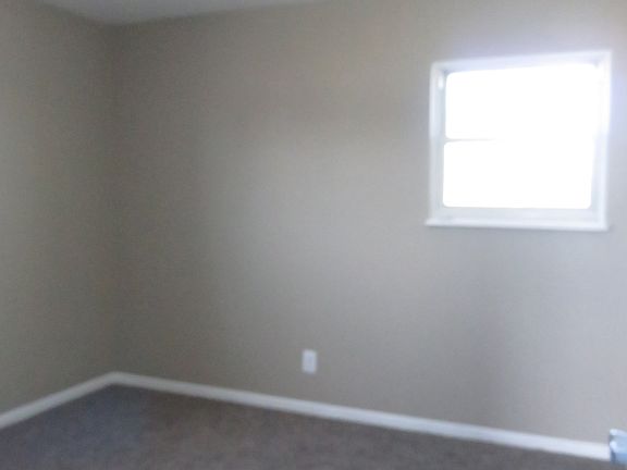 4th image of 929 Avenue Of The Cities APT 4
