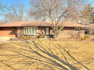 5128 Norwich Dr, Rockford, IL 61107