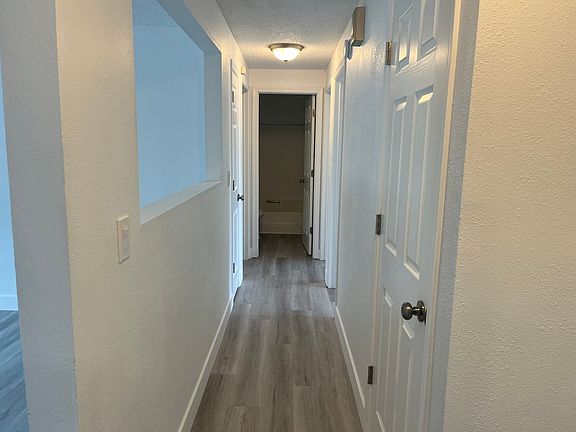 5th image of 10505 NE 44th St
