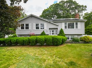 4 Pigeon Rd, Woburn, MA 01801